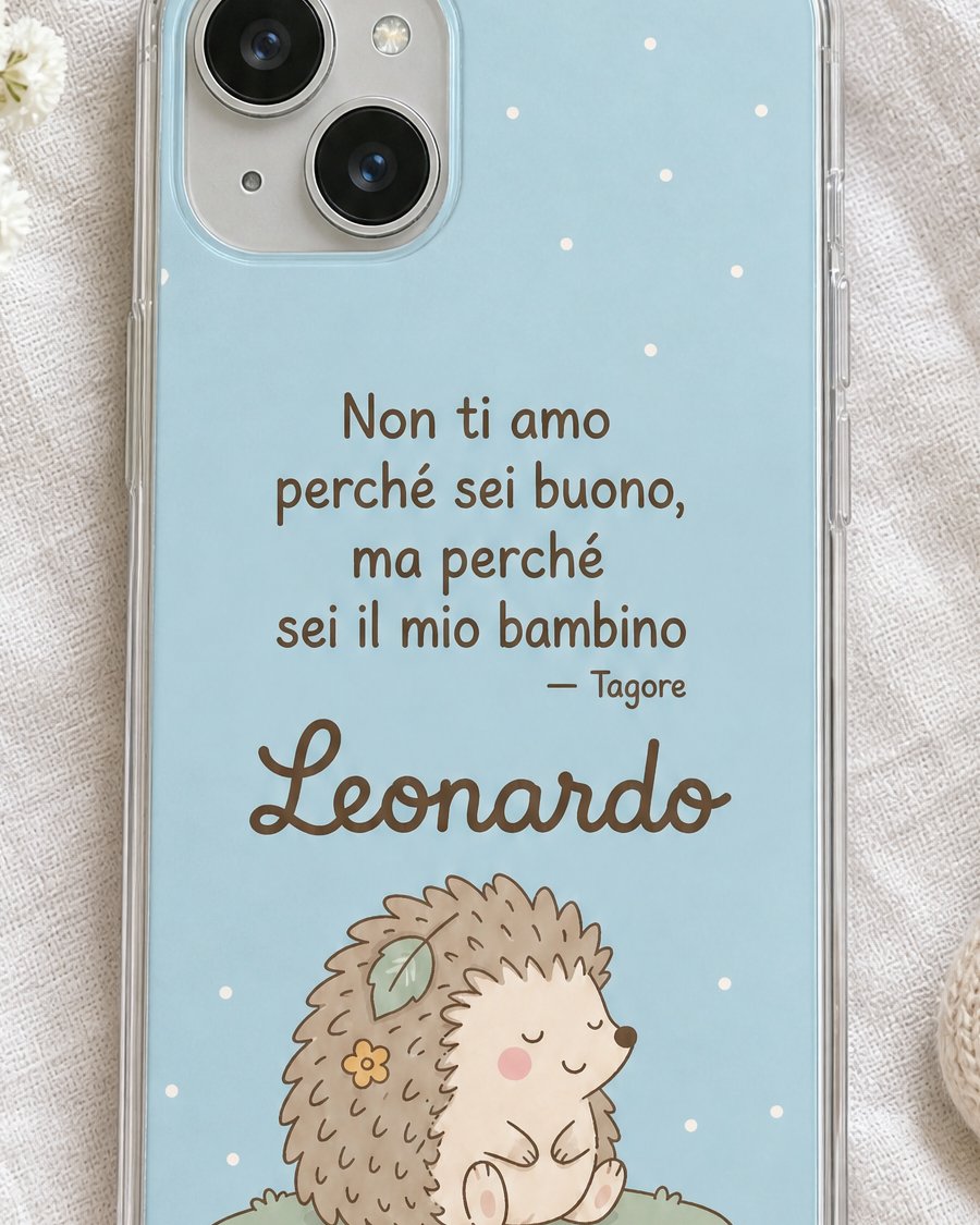 Dettaglio della frase «Non ti amo perché sei buono, ma perché sei il mio bambino» di Tagore e del nome Leonardo