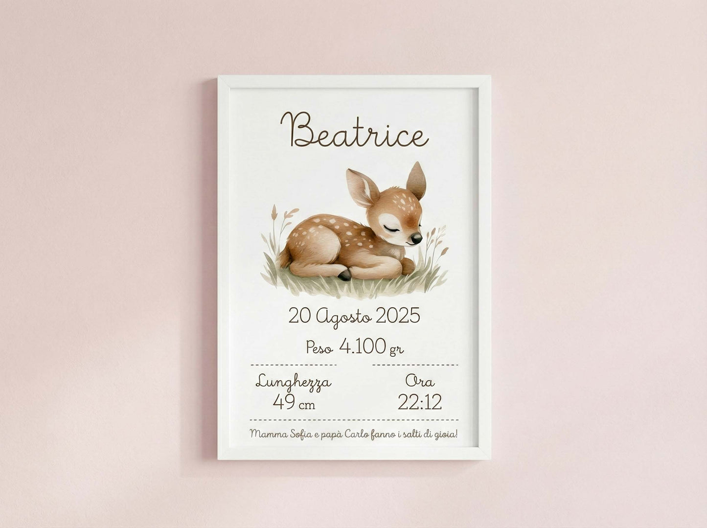 Quadretto nascita personalizzato con illustrazione di cerbiatto, nome Beatrice e dati di nascita, in cornice bianca 20x30 cm su sfondo rosa.