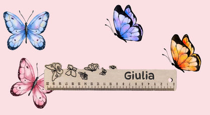 Righello in legno con nome personalizzato del bambino a tema farfalle