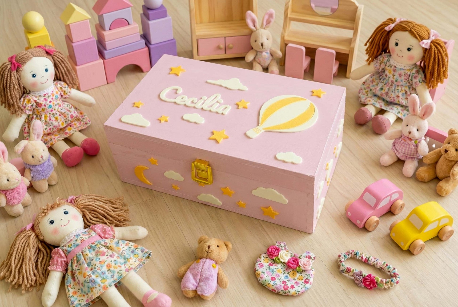 Scatola dei ricordi personalizzata con decorazioni originali in PLA biodegradabile, progettate e realizzate da Bimbi Unici.