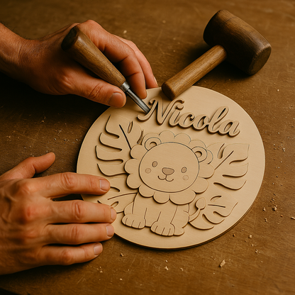 Elemento decorativo personalizzato in legno adatto alla cameretta di un bambino