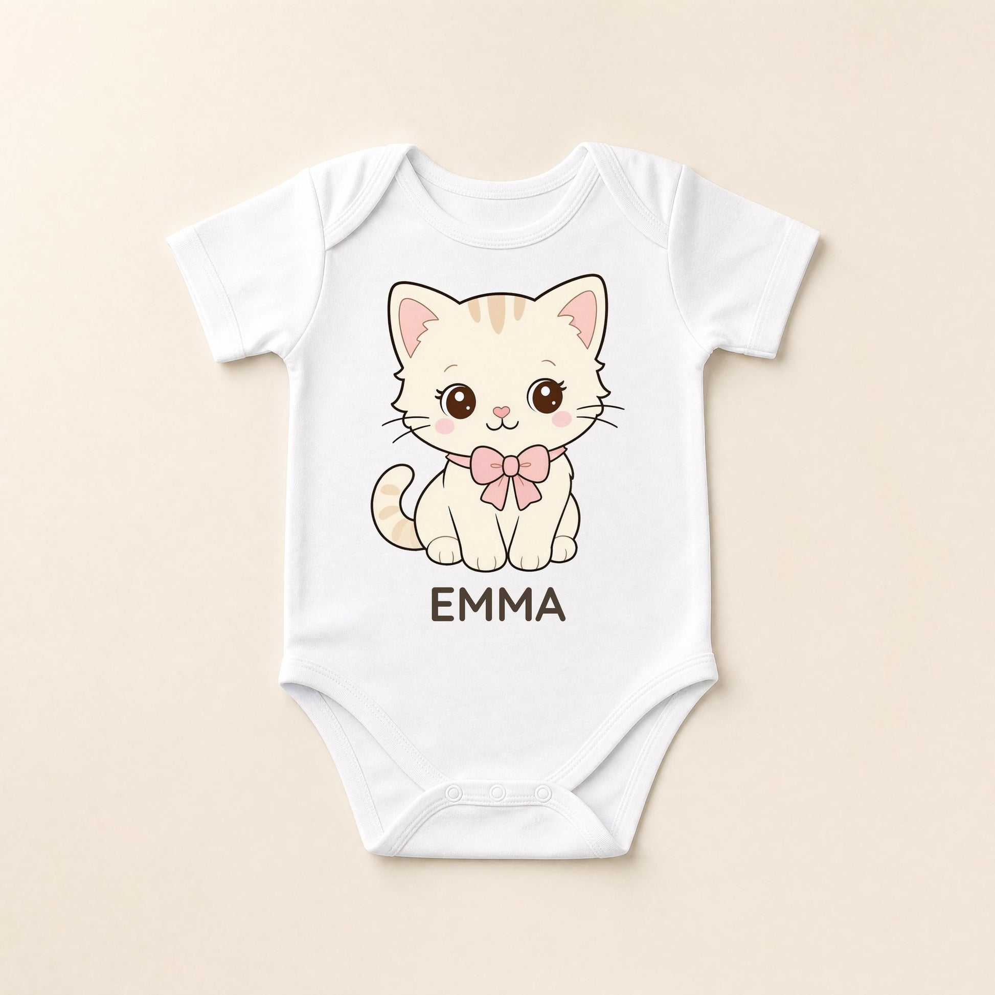 Body neonato bianco con gattino kawaii e il nome Emma sul petto