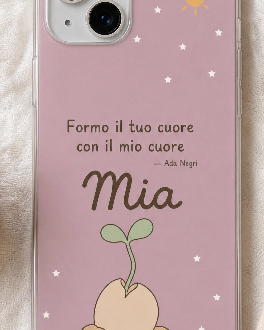 Dettaglio della frase «Formo il tuo cuore con il mio cuore» di Ada Negri e del nome Mia