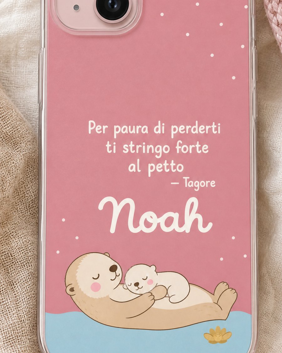 Dettaglio della frase «Per paura di perderti ti stringo forte al petto» di Tagore e del nome Noah