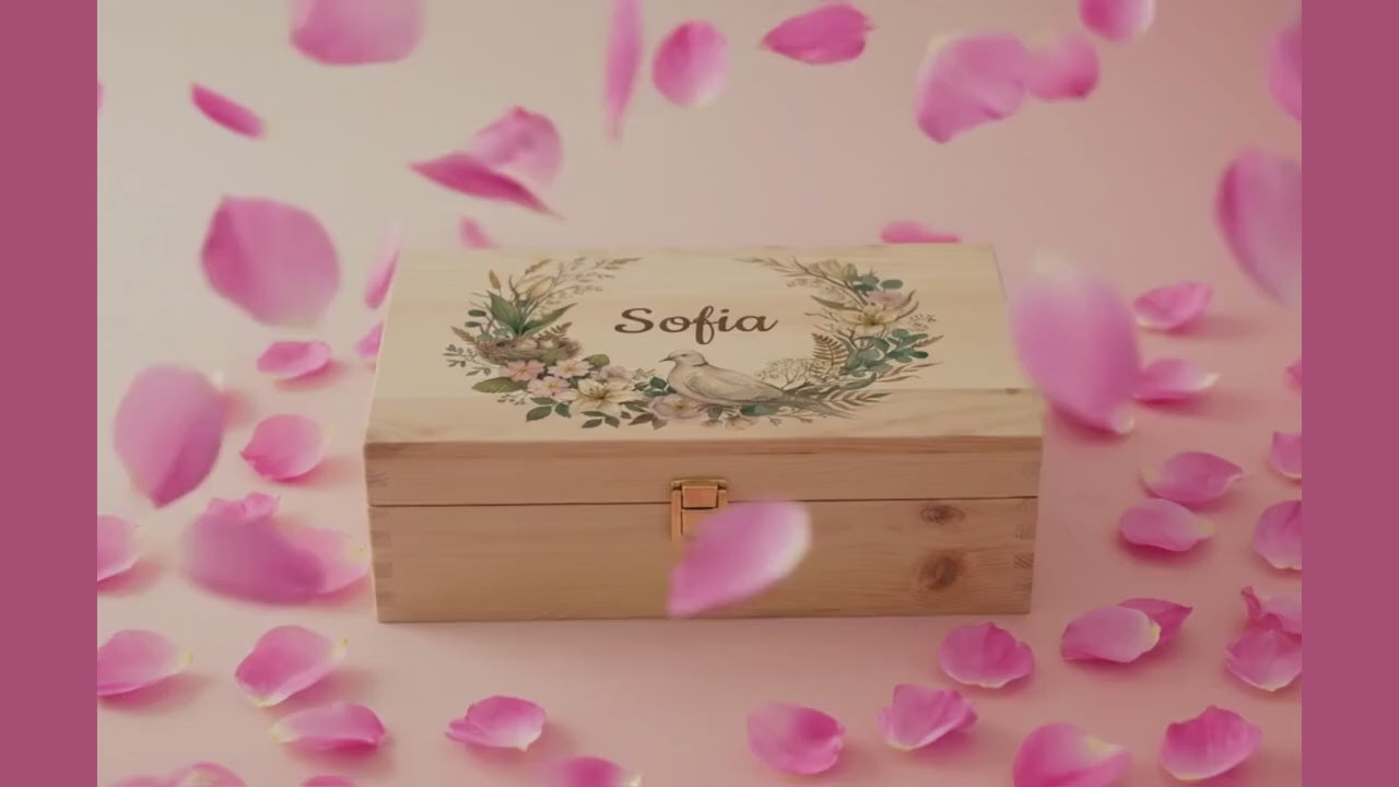 Video promozionale di una scatola dei ricordi dipinta a tema primaverile, personalizzata, su legno di pino naturale.