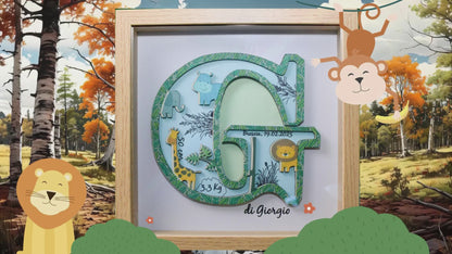 Video promozionale quadretto nascita personalizzato: nome bambino, data nascita, luogo, altezza e peso. Realizzato in legno, carta e colori atossici, appendibile a muro.