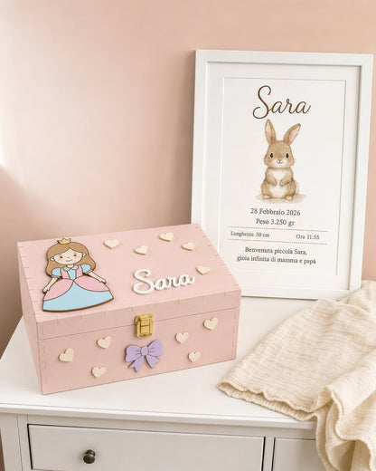 Set nascita tema principessa: scatola rosa con principessa, fiocco e cuori e quadretto con coniglietto, nome Sara